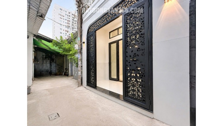 CHỦ ĐỊNH CƯ NƯỚC NGOÀI GỬI BÁN DÙM 62m2 ĐƯỜNG HUỲNH THIÊN LỘC CHỈ 6 ĐỒNG HƠN.